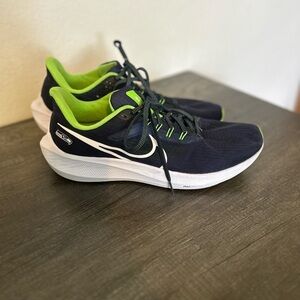 Nike Zoom Pegasus 39 Seahawks
College Navy/White New NFL Men's 11 Women's 13